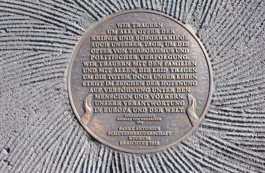 © Wolfgang Lothmann | Ehrenmal Kuckum 2026
