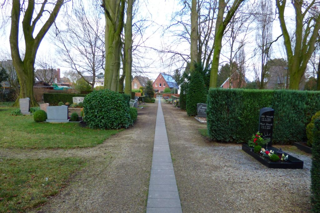 © Bernd Limburg | Erkelenz, Ev. Friedhof
